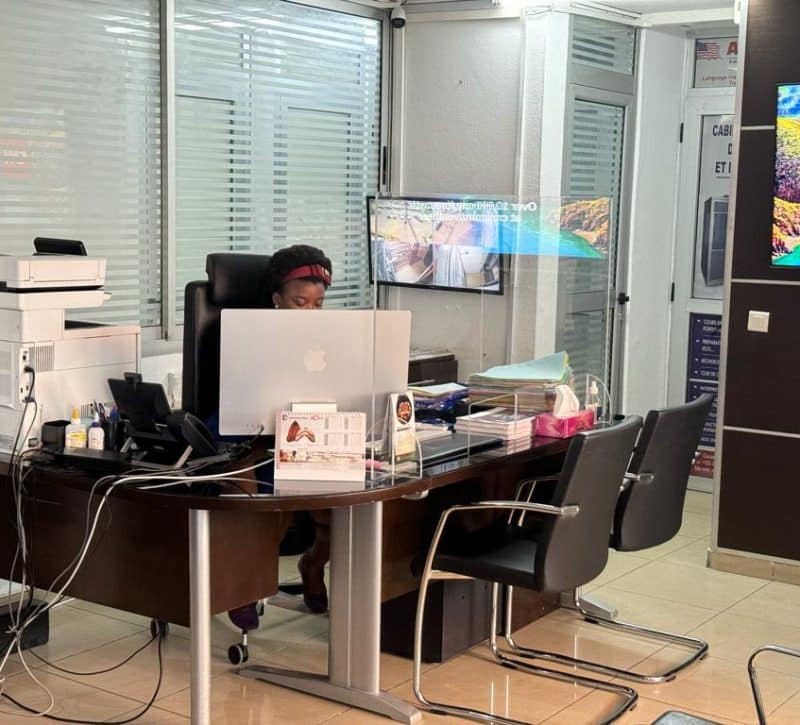 Locaux AMBIZ Cocody Abidjan — salle 5